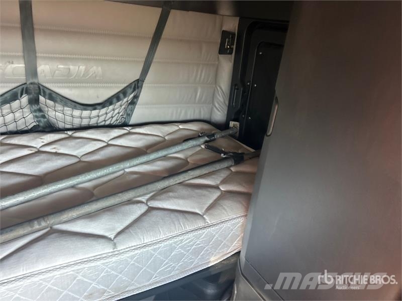 Freightliner Cascadia 126 曳引機組件