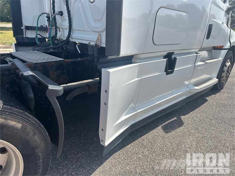Freightliner Cascadia 126 Trekkvogner