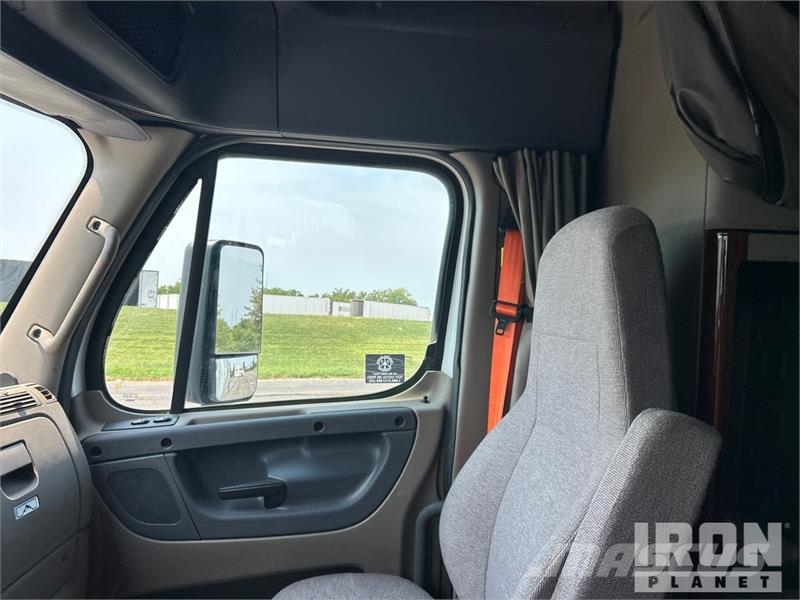 Freightliner Cascadia 125 Çekiciler