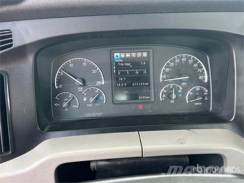 Freightliner Cascadia 126 Prime Movers