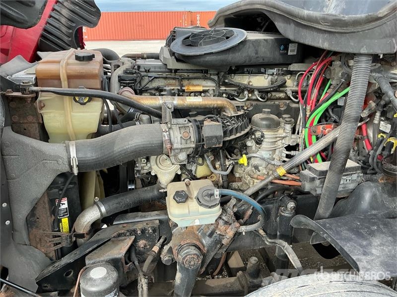 Freightliner Cascadia 125 T/A Sleeper Truck Tractor وحدات الجر