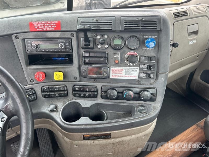 Freightliner Cascadia 125 Тягачі
