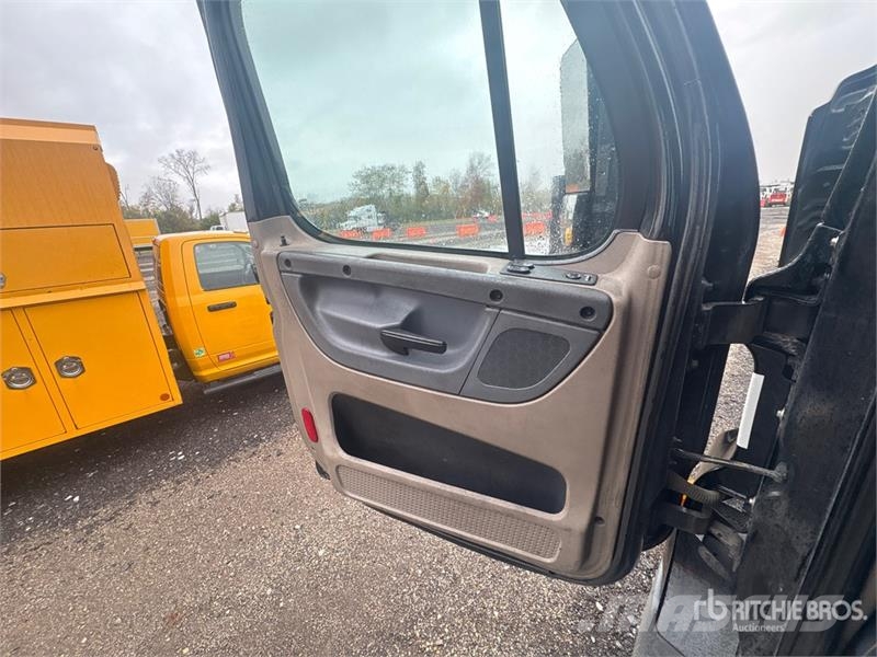 Freightliner Cascadia 125 Sattelzugmaschinen