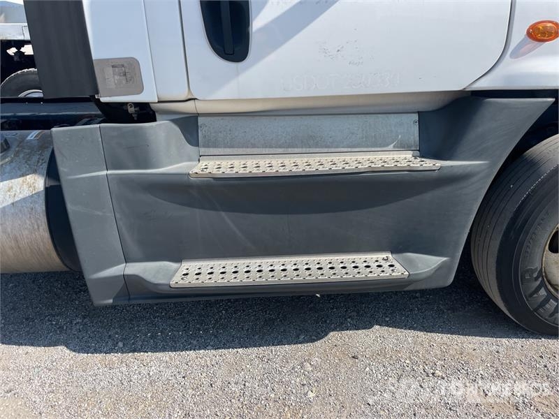Freightliner Cascadia 125 Cavalos mecânicos
