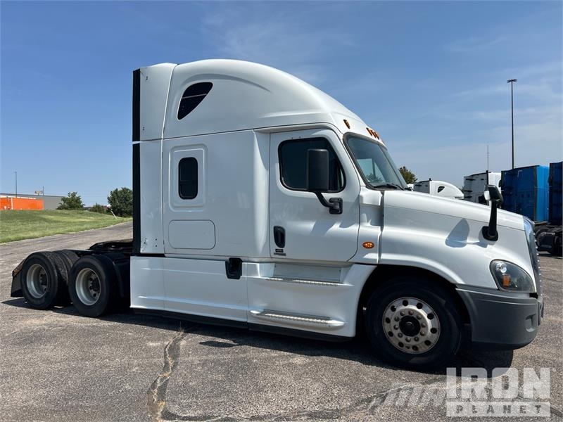 Freightliner Cascadia 125 Tahače