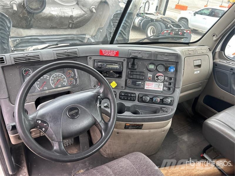 Freightliner Cascadia 125 Тягачі
