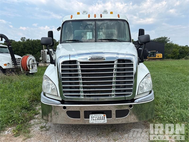 Freightliner Cascadia 125 Vilcēji