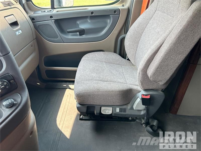 Freightliner Cascadia 125 Çekiciler