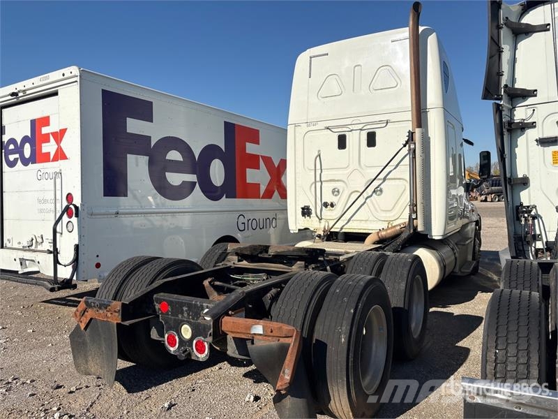Freightliner Cascadia 125 Тягачі