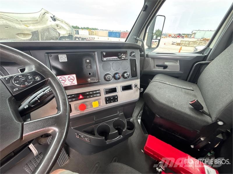 Freightliner Cascadia 126 Çekiciler