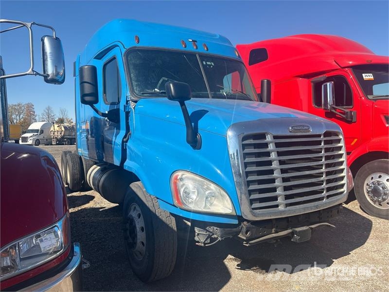 Freightliner Cascadia 125 Vlačilci