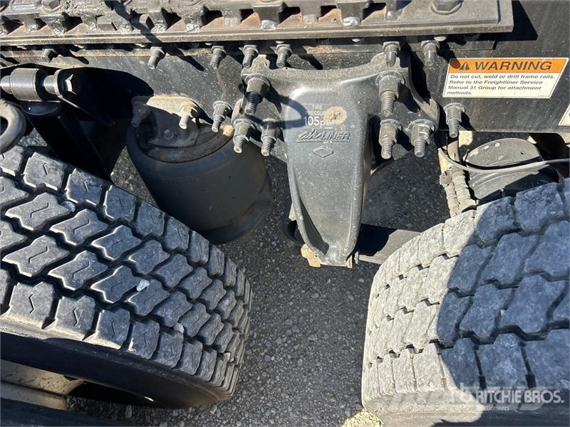 Freightliner Cascadia 126 Седельные тягачи