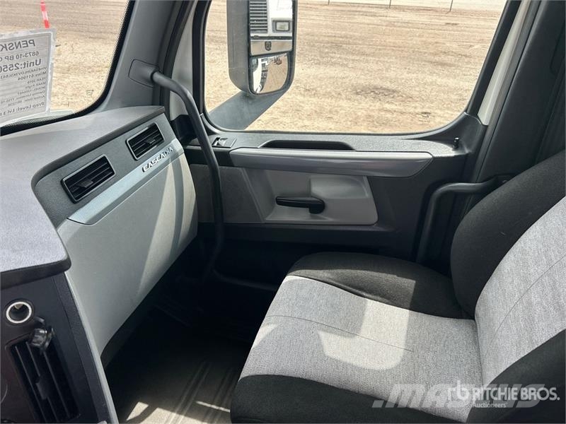 Freightliner Cascadia 126 Prime Movers