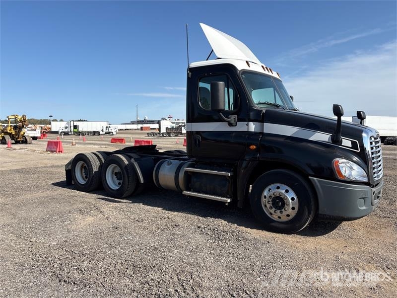 Freightliner Cascadia 125 Nyergesvontatók
