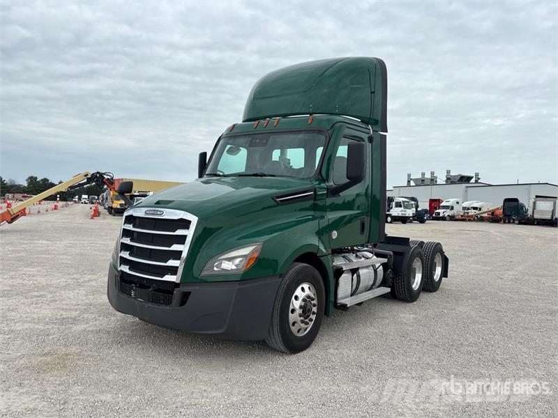Freightliner Cascadia 126 Prime Movers