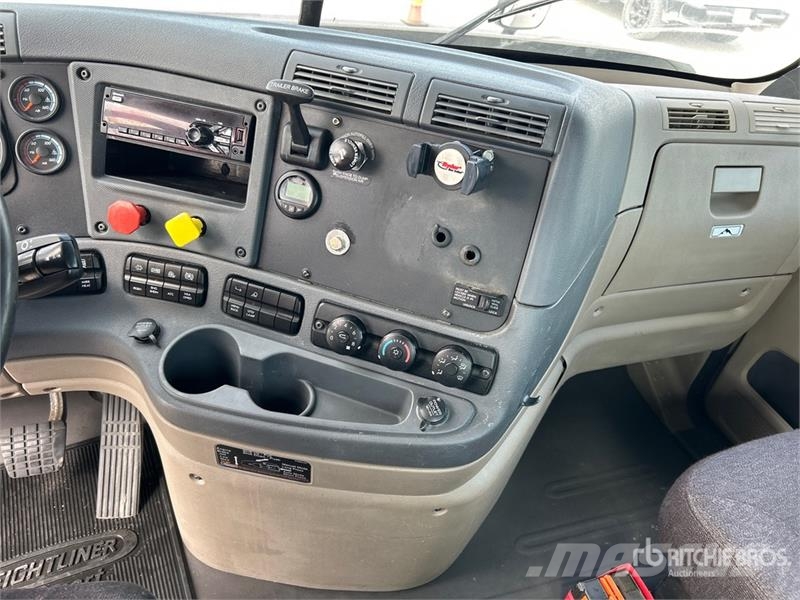 Freightliner Cascadia 113 Sattelzugmaschinen