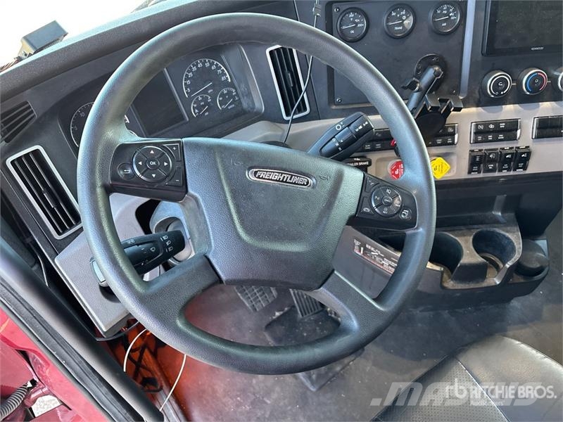 Freightliner Cascadia 126 Tahače
