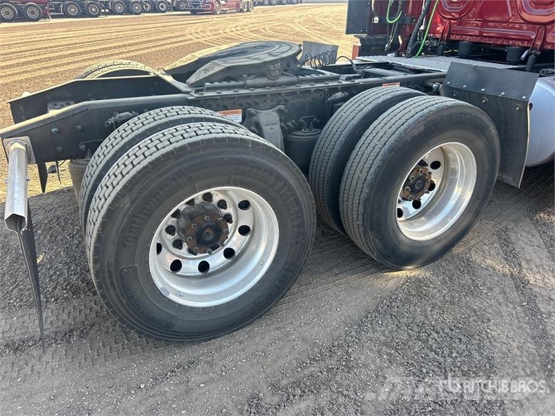 Freightliner Cascadia 126 曳引機組件