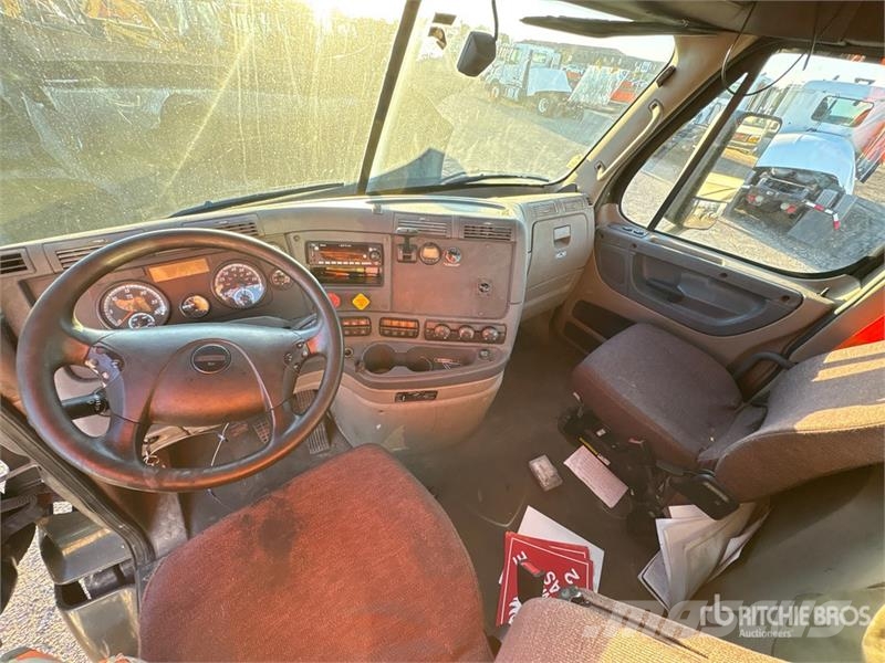 Freightliner Cascadia 113 Tractor Units