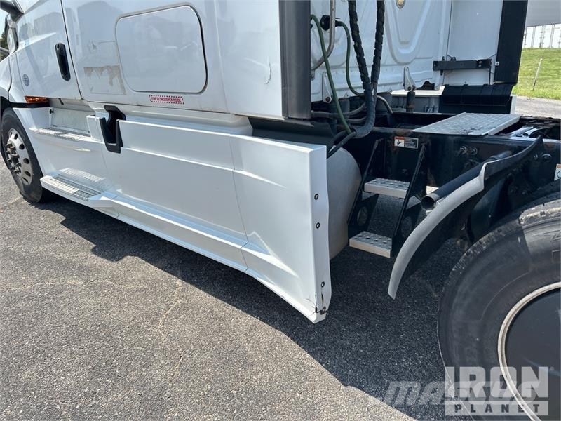 Freightliner Cascadia 126 Çekiciler