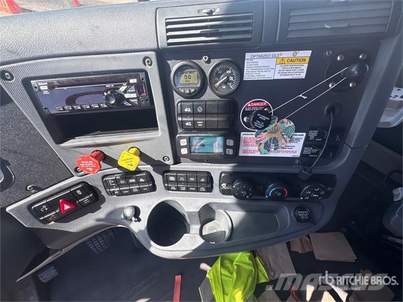 Freightliner Cascadia 125 T/A Sleeper Truck Tractor Trekkvogner