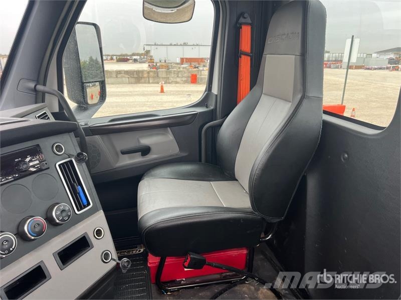 Freightliner Cascadia 126 Тягачі