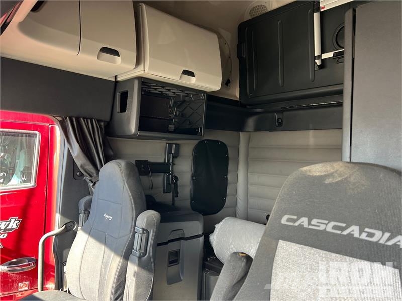 Freightliner Cascadia 126 Vilcēji