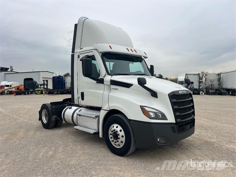 Freightliner Cascadia 126 Тягачі