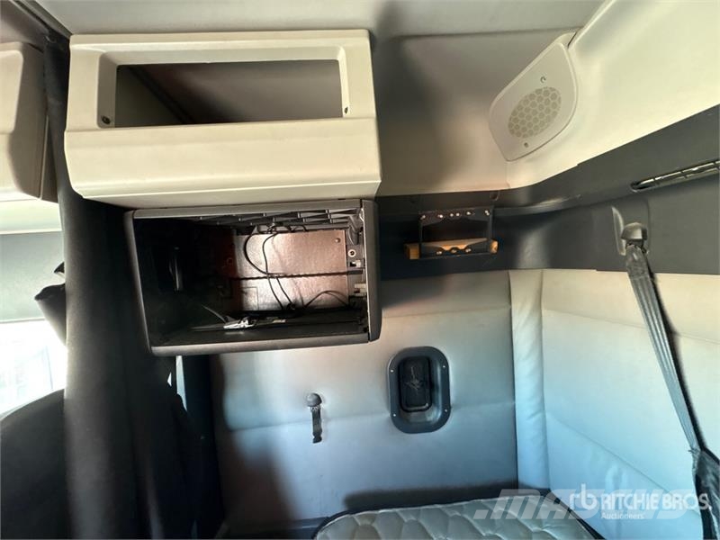 Freightliner Cascadia 126 Тягачі