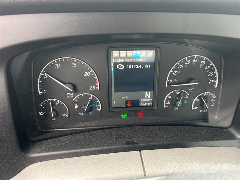 Freightliner Cascadia 126 Тягачі