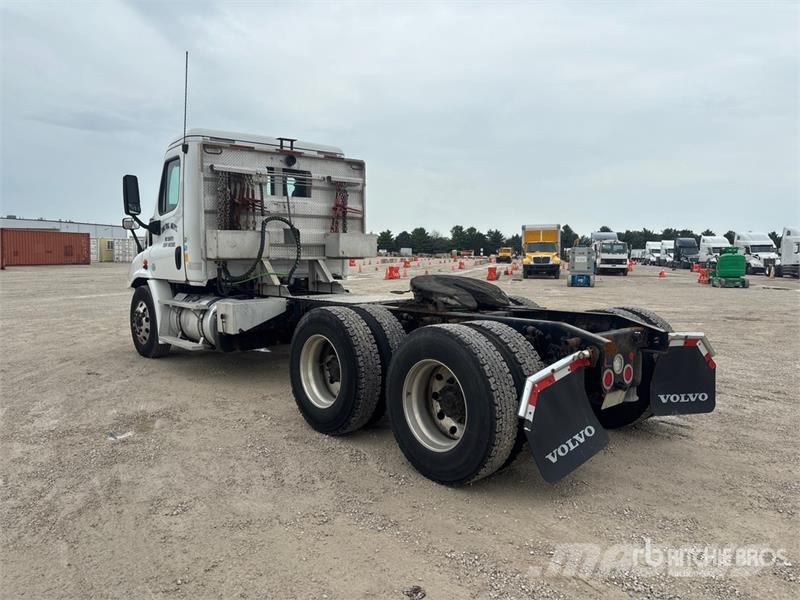 Freightliner Cascadia 113 Cabezas tractoras