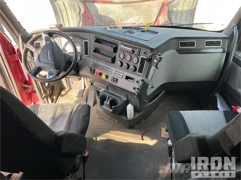 Freightliner Cascadia 126 Vilcēji