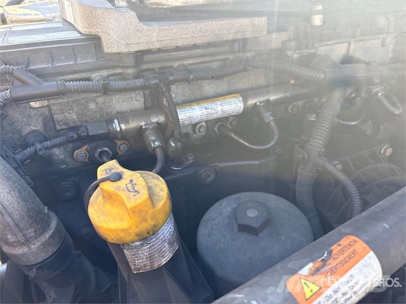 Freightliner Cascadia 126 6x4 T/A Sleeper Truck Tractor Autotractoare