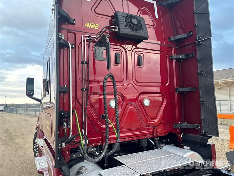 Freightliner Cascadia 126 Tahače