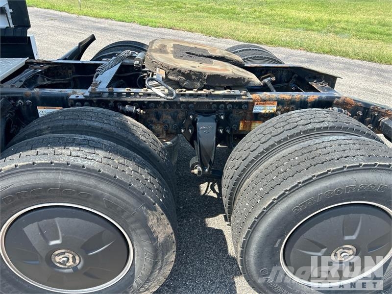 Freightliner Cascadia 126 Çekiciler