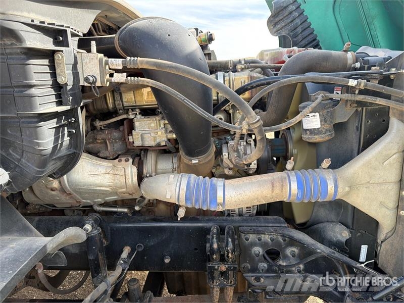 Freightliner Cascadia 125 6x4 T/A Sleeper Truck Tractor Dragbilar