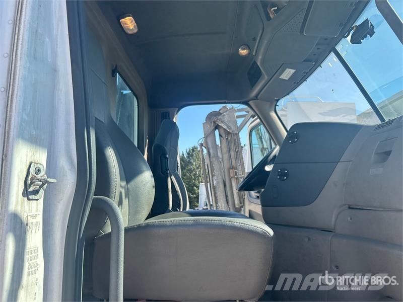 Freightliner Cascadia 125 Prime Movers