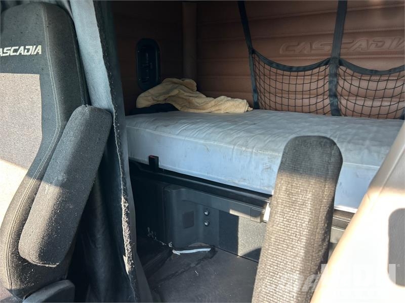 Freightliner Cascadia 126 Vilcēji