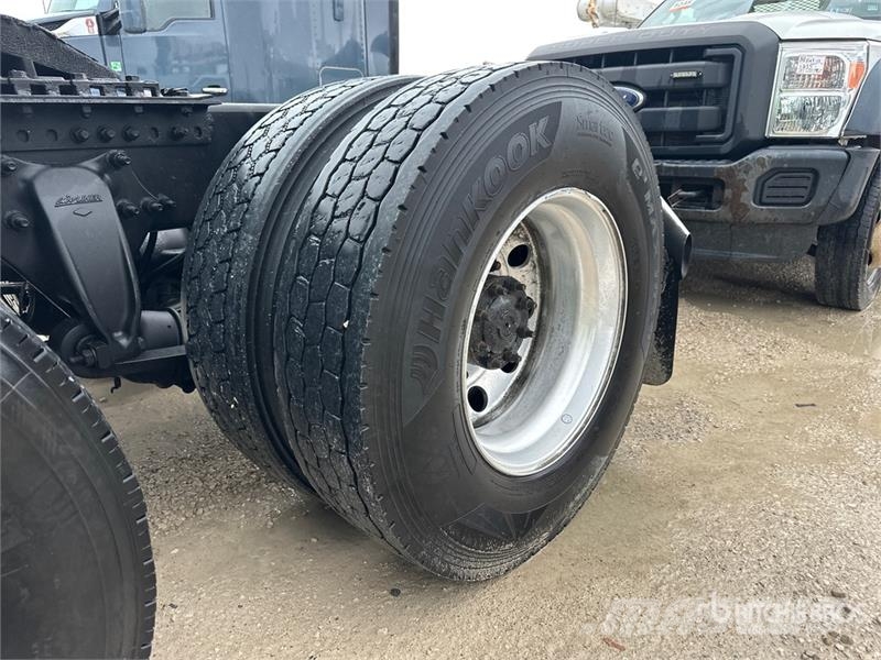 Freightliner Cascadia 126 6x4 Rebuilt Title* T/A Sleeper Truck  Tractor Units