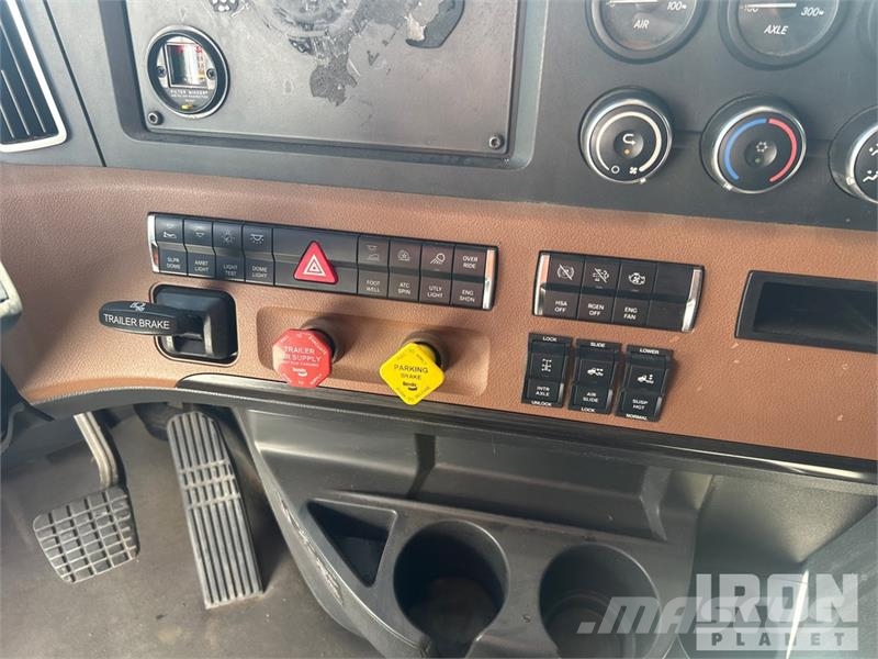 Freightliner Cascadia 126 Trekkvogner