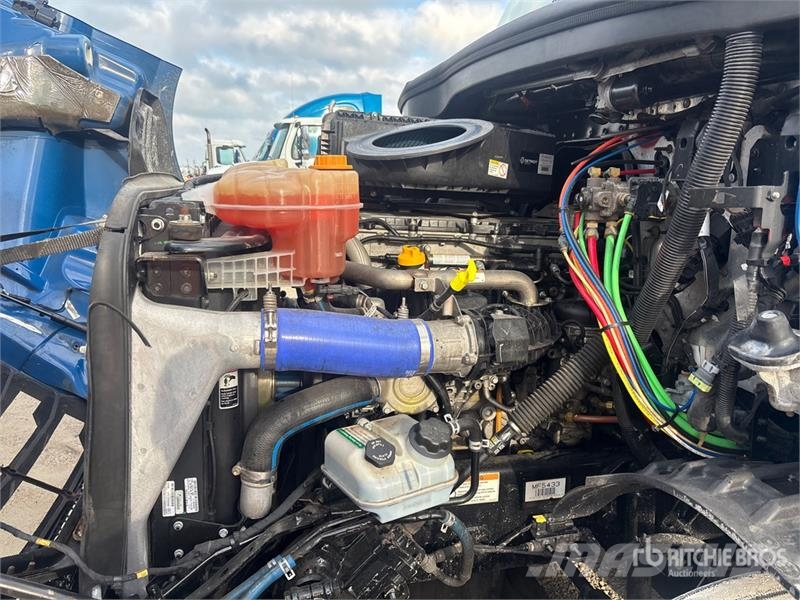 Freightliner Cascadia 116 Vetopöytäautot