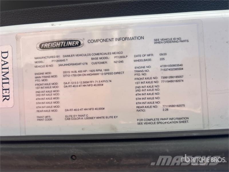 Freightliner Cascadia 126 6x4 T/A Sleeper Truck Tractor Motrici e Trattori Stradali