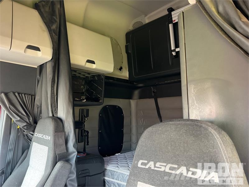 Freightliner Cascadia 126 Vilcēji