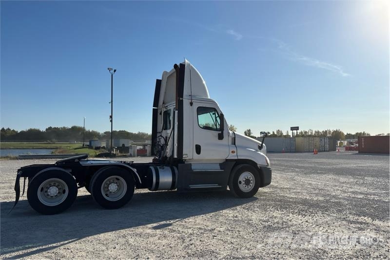 Freightliner Cascadia 125 Sattelzugmaschinen