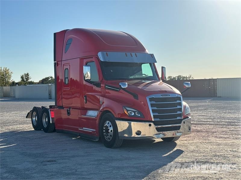 Freightliner Cascadia 126 6x4 T/A Sleeper Truck Tractor Motrici e Trattori Stradali