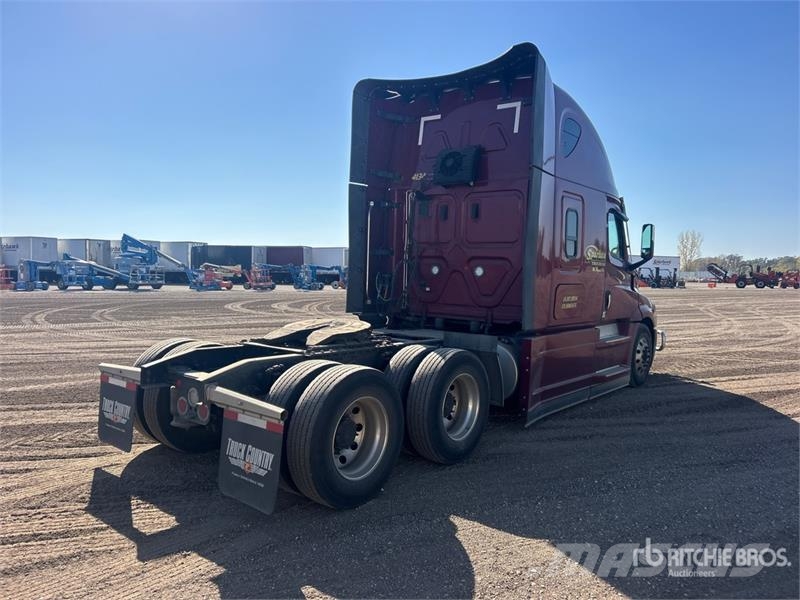 Freightliner Cascadia 126 曳引機組件