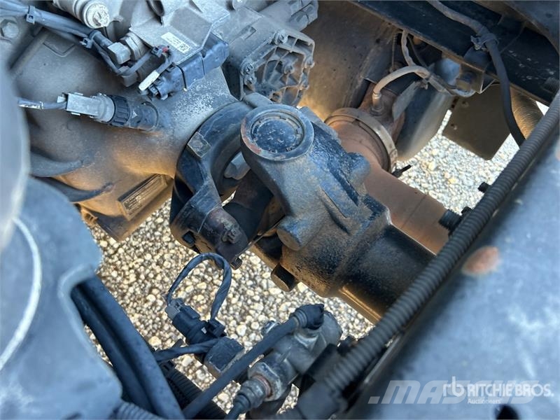 Freightliner Cascadia 126 وحدات الجر