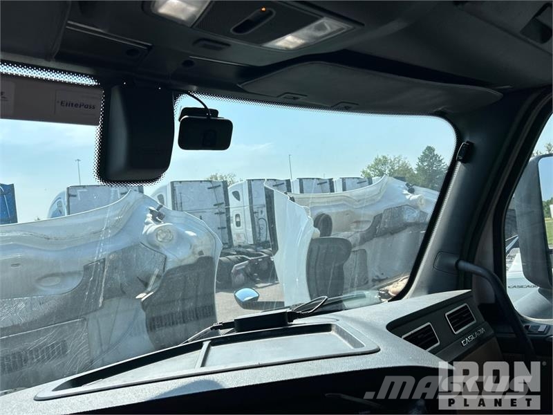 Freightliner Cascadia 126 Çekiciler