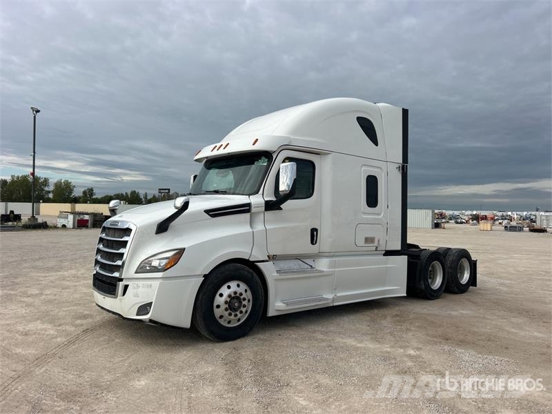 Freightliner Cascadia 126 6x4 T/A Sleeper Truck Tractor Tractores (camiões)