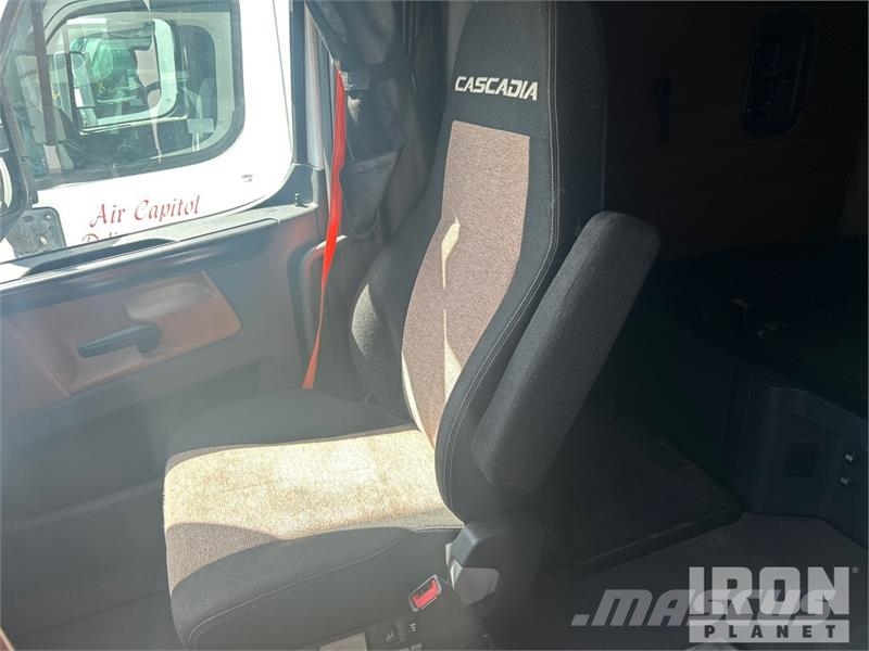 Freightliner Cascadia 126 Trekkvogner